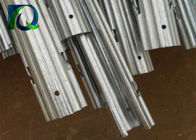 C-Metallweinberg-Gitter gibt heiße galvanisierte einfache Einrichtung 275G/M2 bekannt